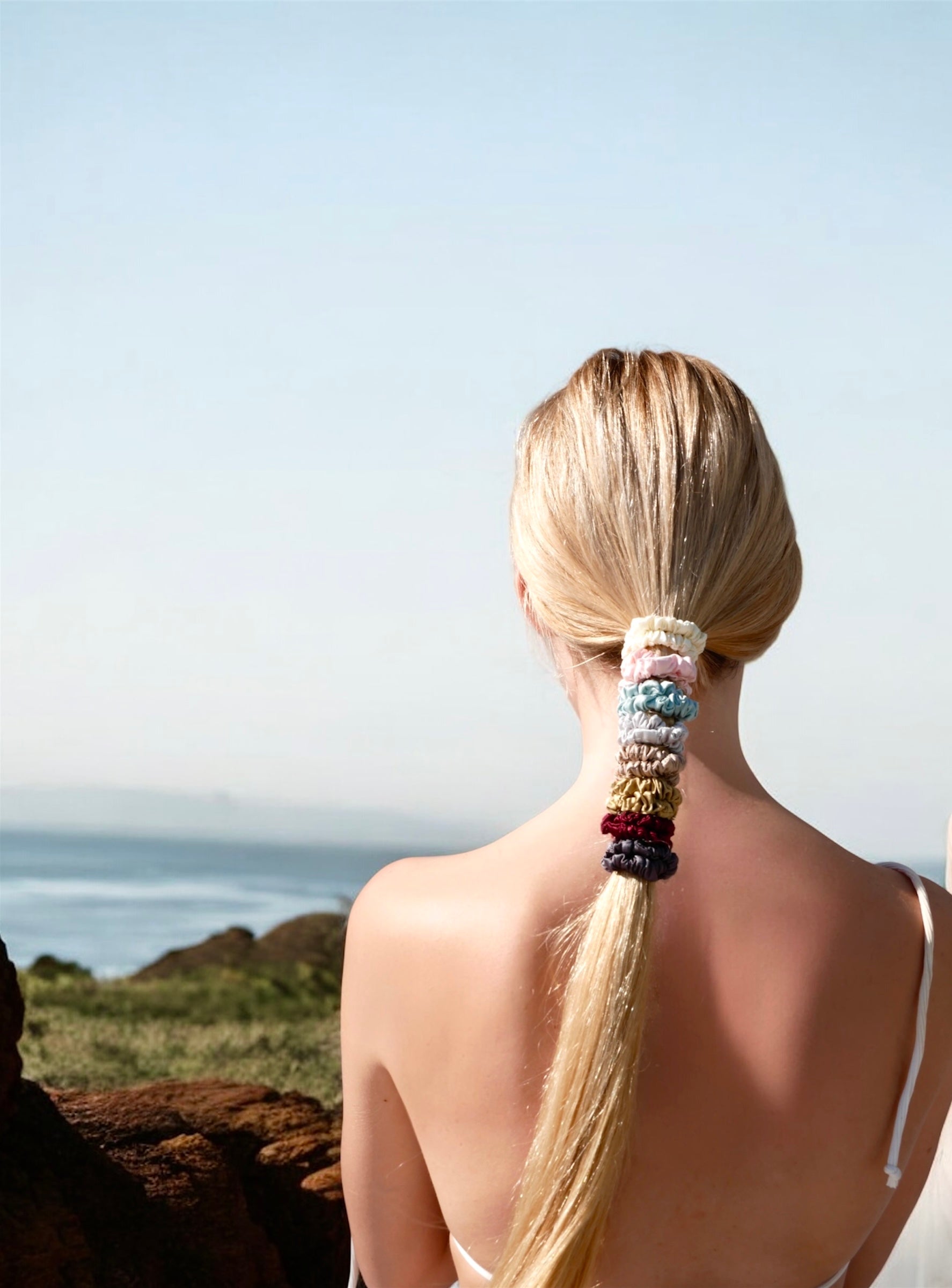 RAINBOW SKINNY SCRUNCHIES