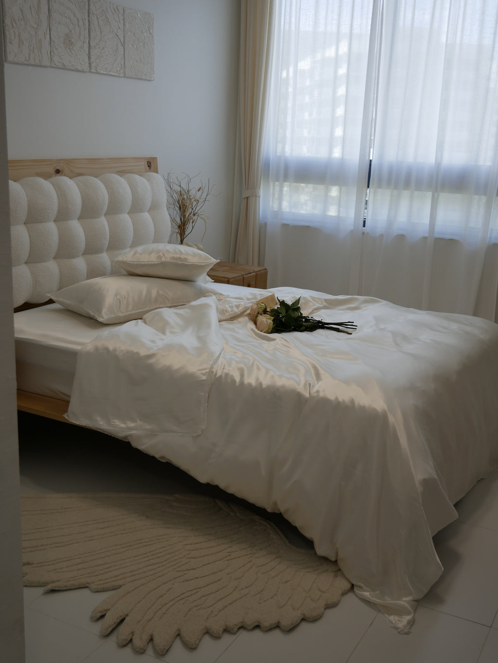 Powder White Silk Duvet Cover Set - 4 pcs