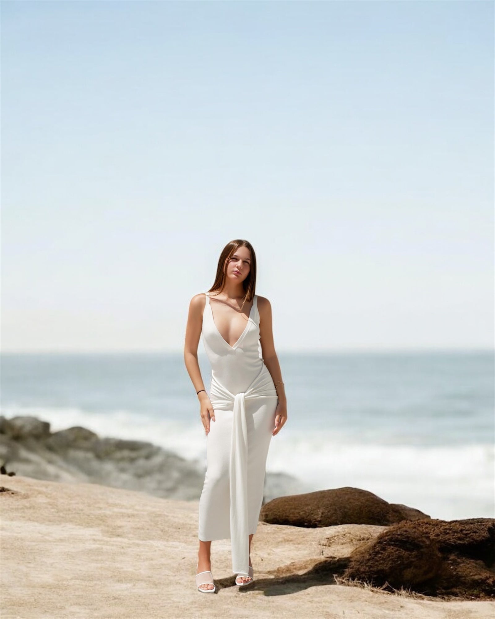 WHITE SILK KNITTED DRESS