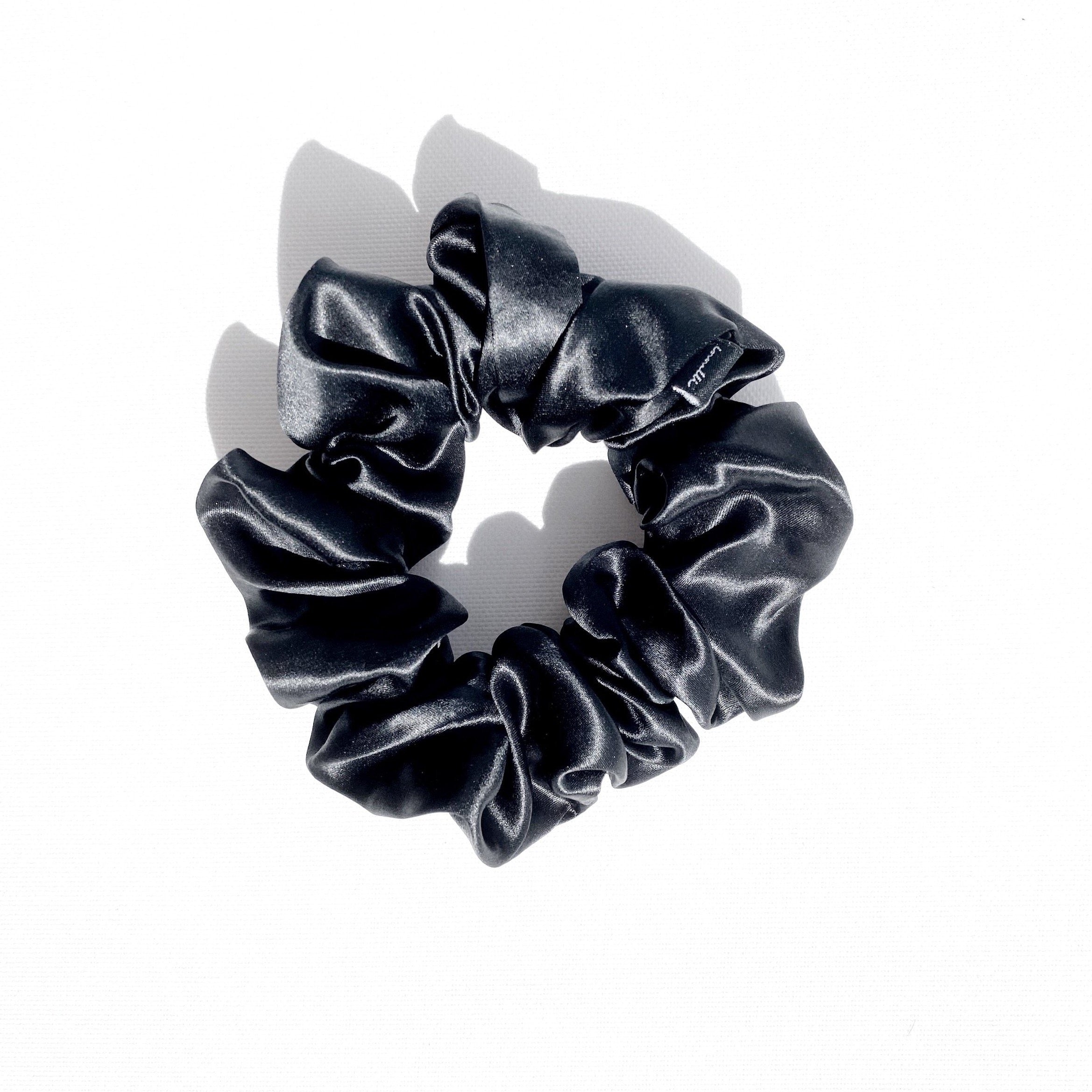 SILK LARGE SCRUNCHIE